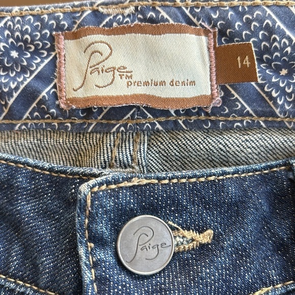 Paige Laurel Canyon Bootcut Low Rise Jeans Size 28 (Jr 14) - Picture 5 of 7